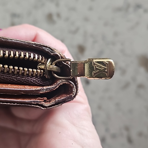 Louis Vuitton Monogram Brown Wallet with Box - Picture 10 of 14